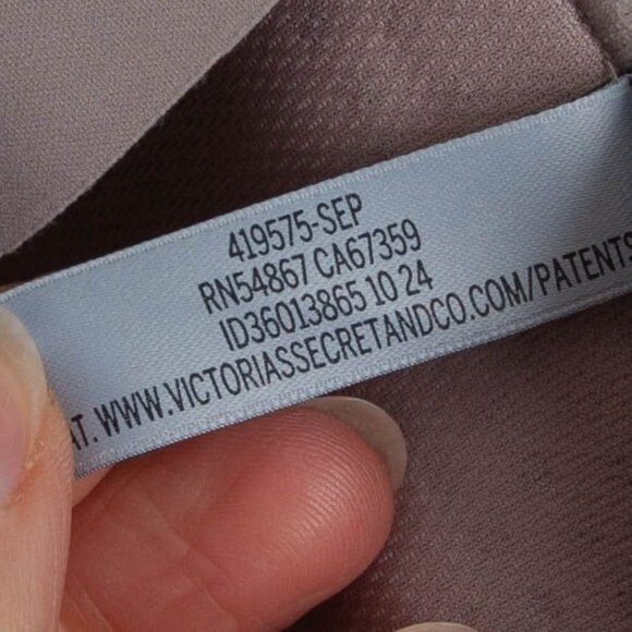 Victorias Secret Womens VSX Front Closure Sports Bra Size 38DDD Athletic Workout - Picture 5 of 5